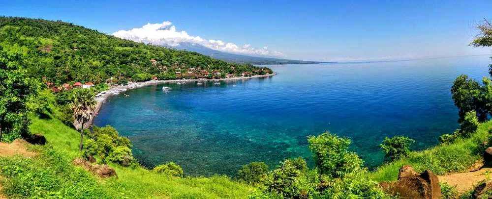 Living and Investing in the Tranquil Horseshoe of Jemeluk Bay