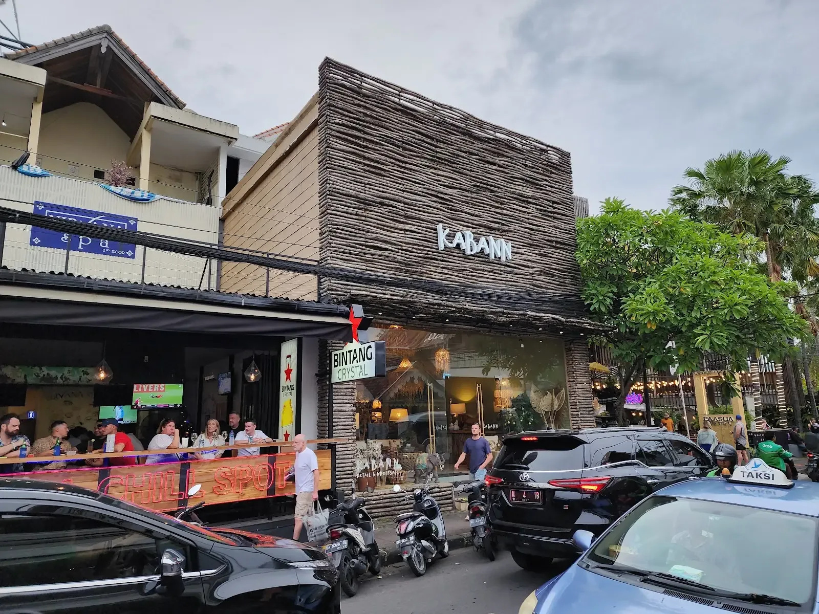 A Curator's Guide to Seminyak's Avant-Garde Fashion & Art Circuit