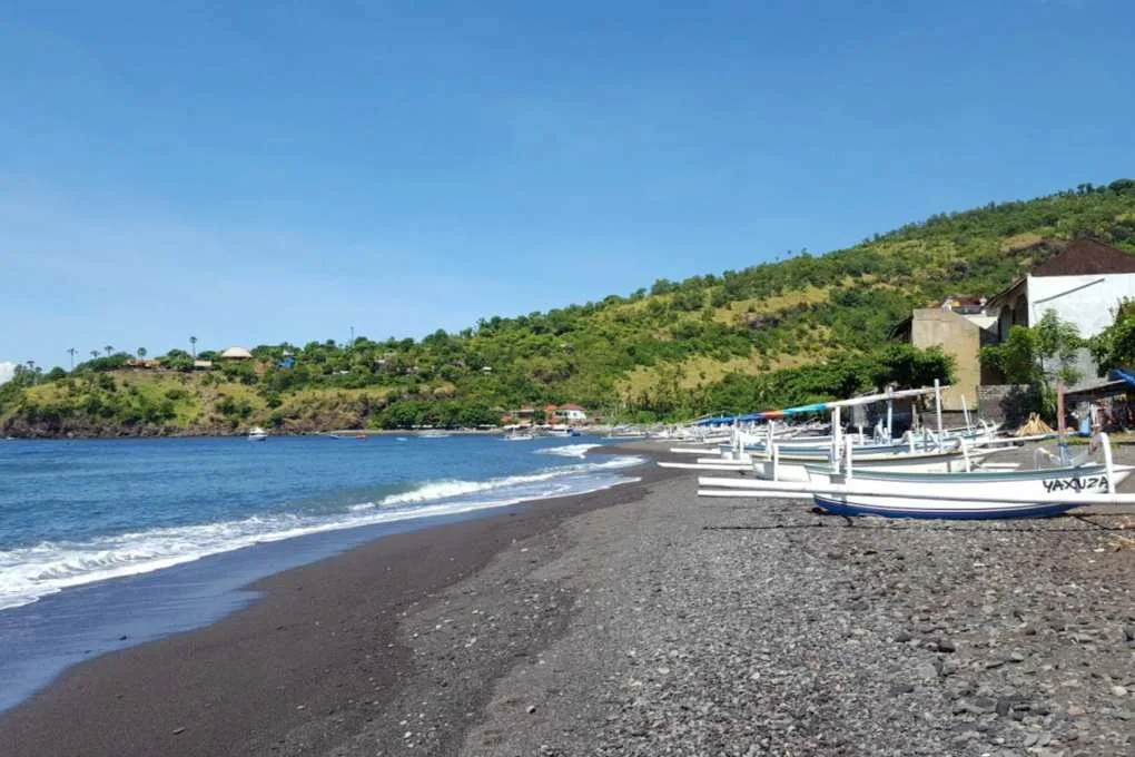 Elite Property Management Strategies for Cliffside Estates in Jemeluk Bay