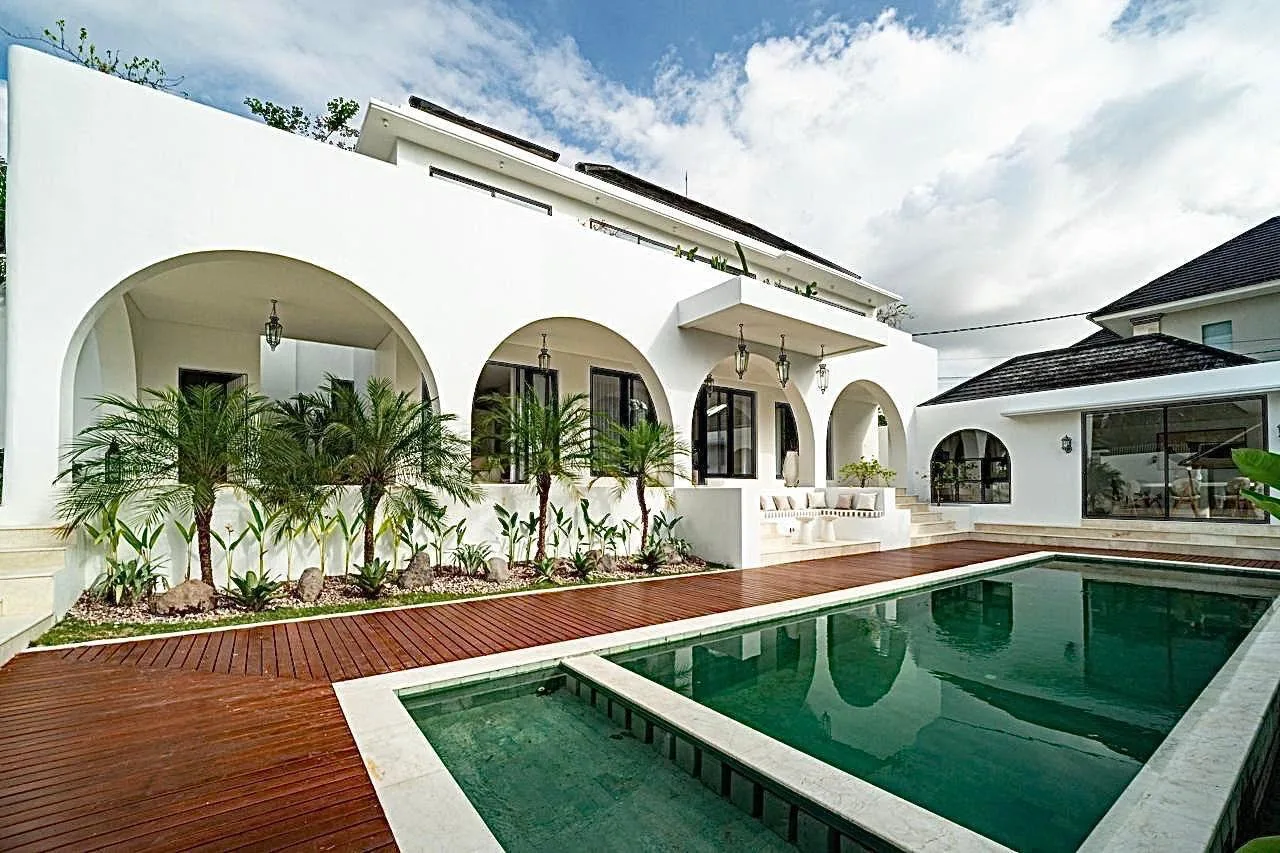Modern 4 Bedroom Mediterranean Freehold Villa for Sale in Berawa Perfect for a Beach Sunset Run