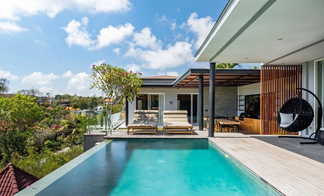 Luxury 4-Bedroom Freehold Villa for Sale in Uluwatu, Bali