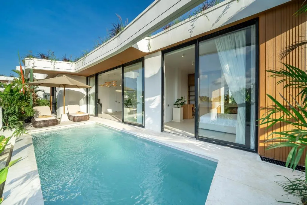 Modern 2 Bedroom Tropical Villa for Sale with Ocean Views in Uluwatu Bali