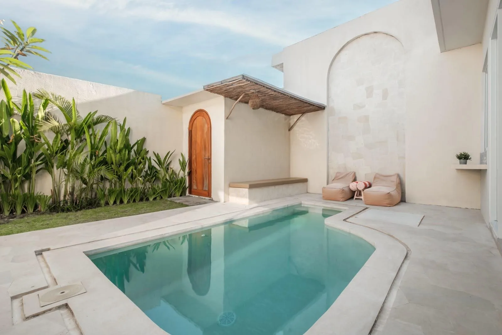 BUDUK | 2-BEDROOM VILLA | PRIVATE POOL | DAILY, MONTHLY & YEARLY RENTAL | REF ID: DR0463