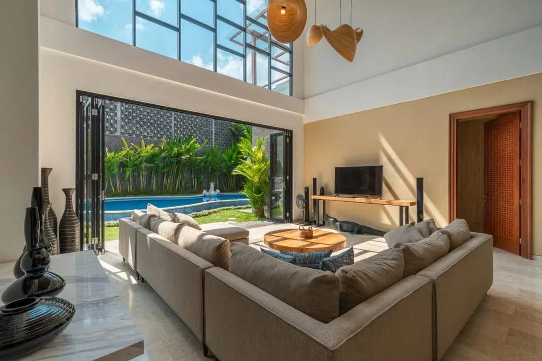 Luxury 4 Bedroom Villa for Sale and Rent in Semer Kerobokan Find Joy in the Sunset