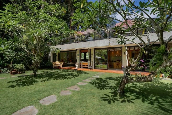 Monthly 3 Bedroom Tropical Jungle View Villa for Rent in Cepaka Bali