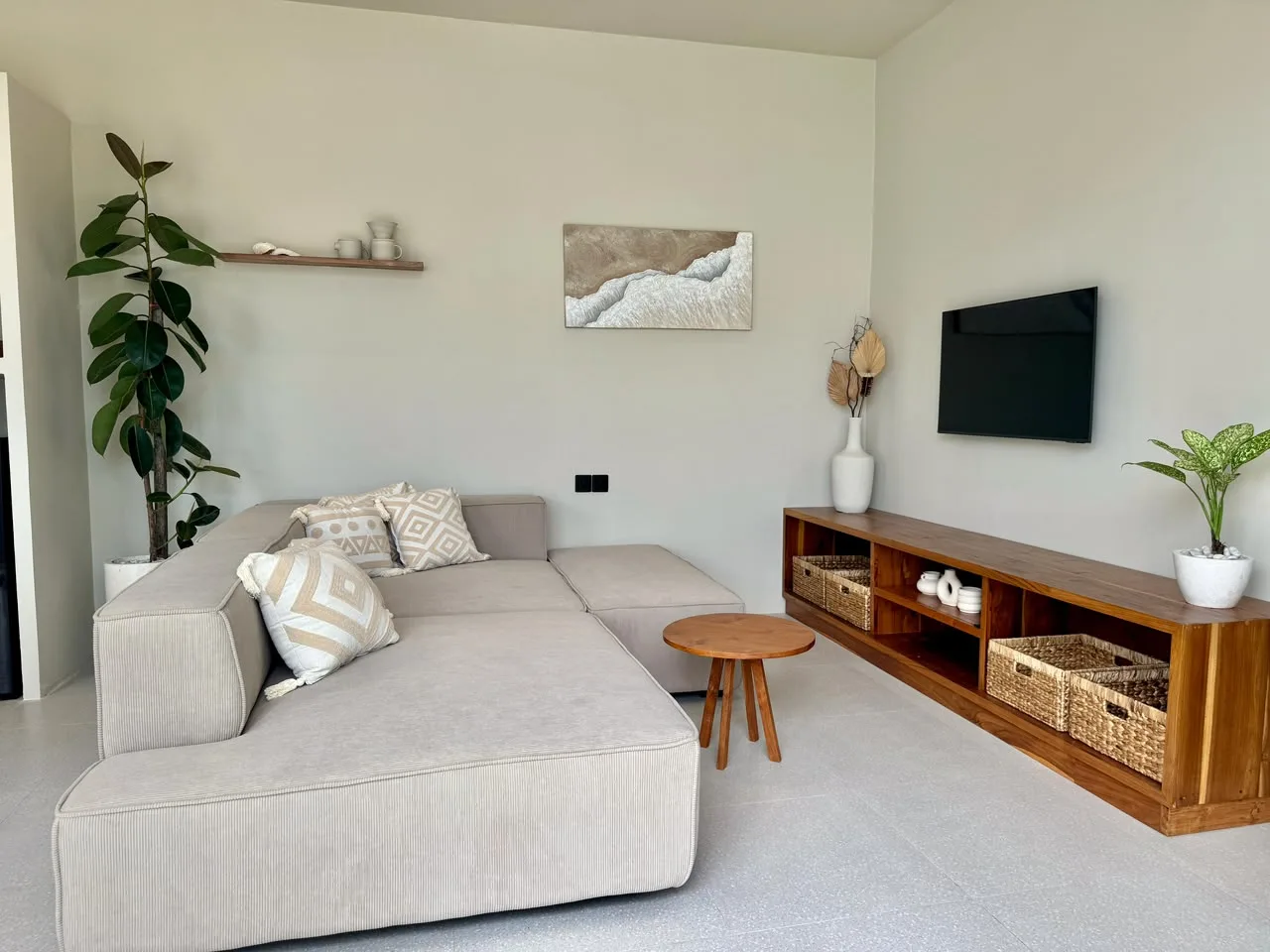 Brand New 2 Bedroom Villa Rental in Pantai Lima Pererenan