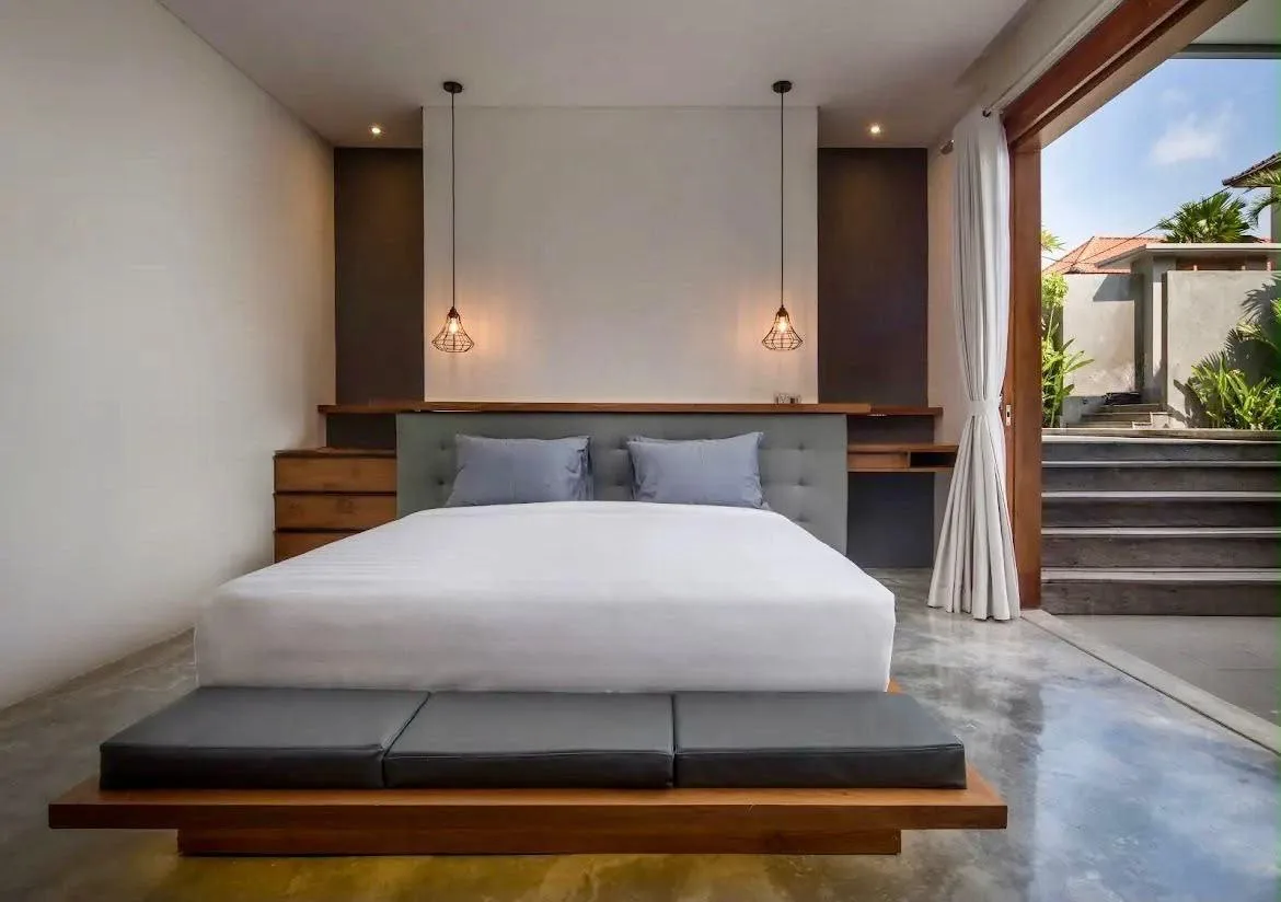 UMALAS SPACIOUS 5-BEDROOM VILLA PRIVATE POOL FREEHOLD