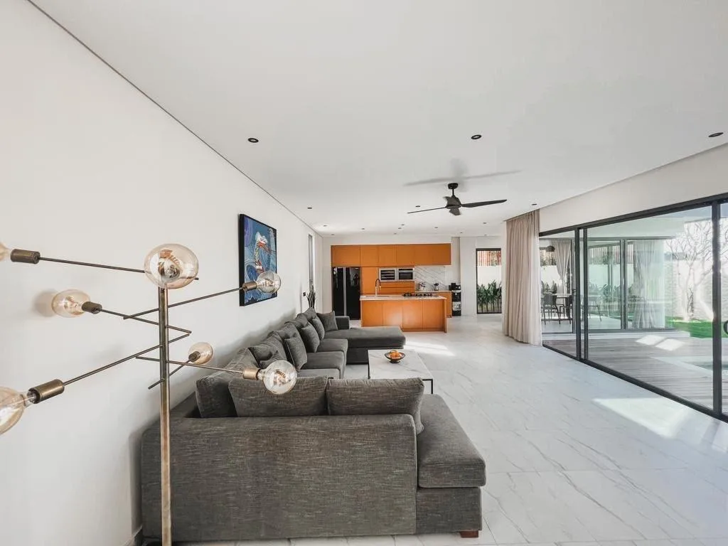 Freehold Luxury 3 Bedroom Villa Ungasan
