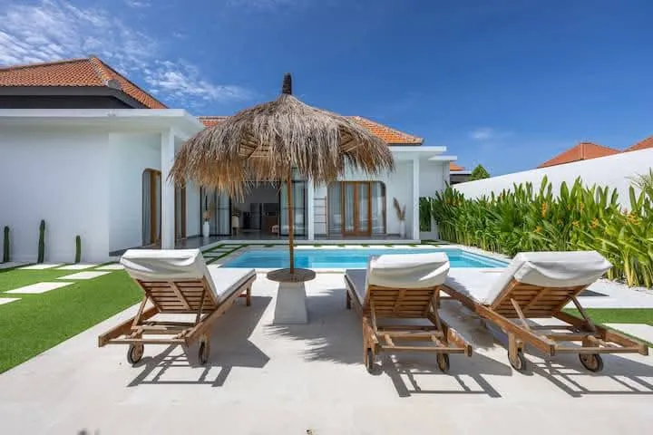 3 Bedroom Tropical Villa for Rent in Prime Pererenan with Tropical Surrounding