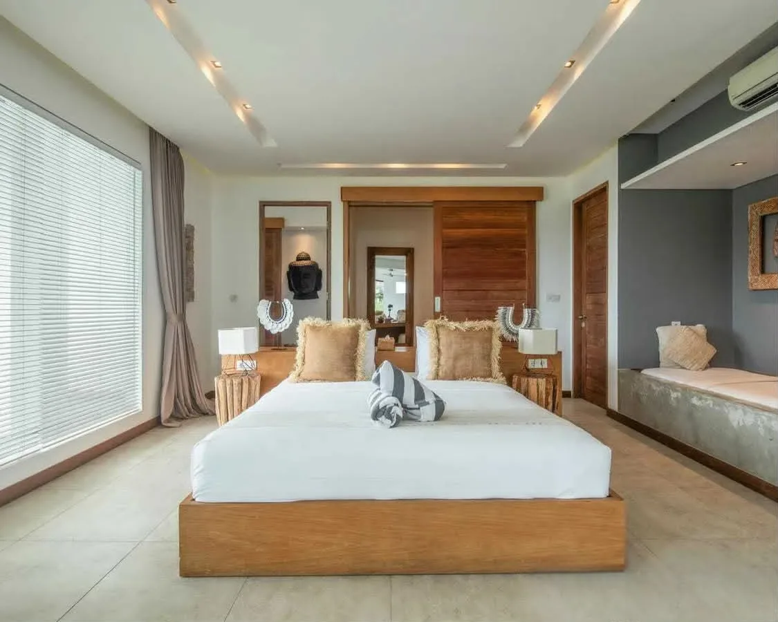 Freehold 5 Bedroom Elegant Luxury Villa for Sale in Berawa Canggu Bali