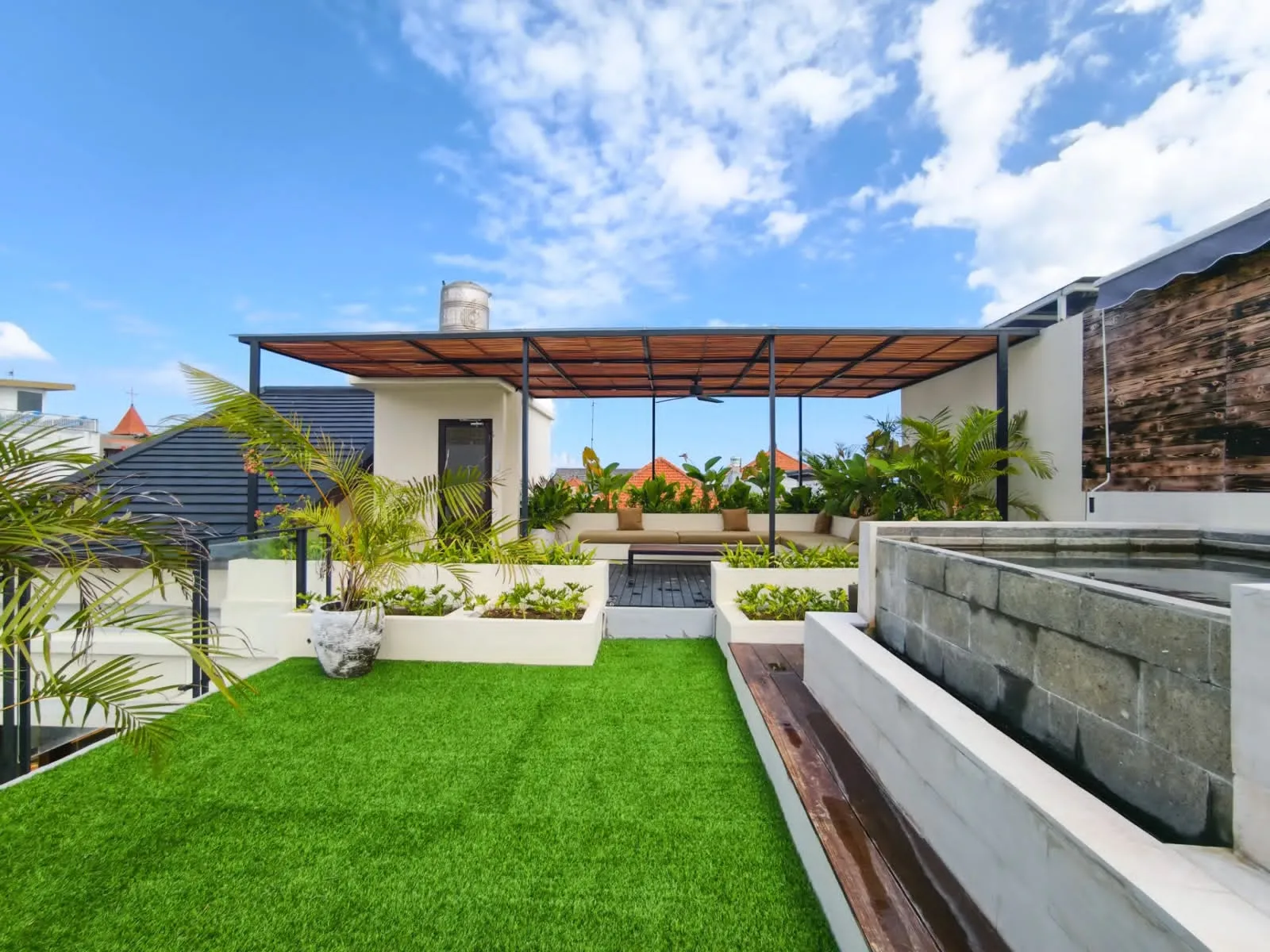 Leasehold 3 Bedroom Luxury Beachside Villa for Sale in Berawa Canggu