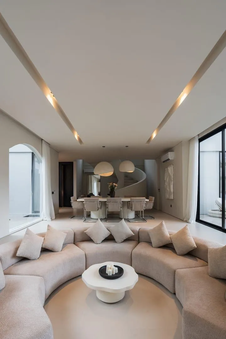 UMALAS | 3-BEDROOM LUXURY VILLA | PRIVATE POOL & CINEMA ROOM | MONTHLY RENTAL | REF ID: DR0479
