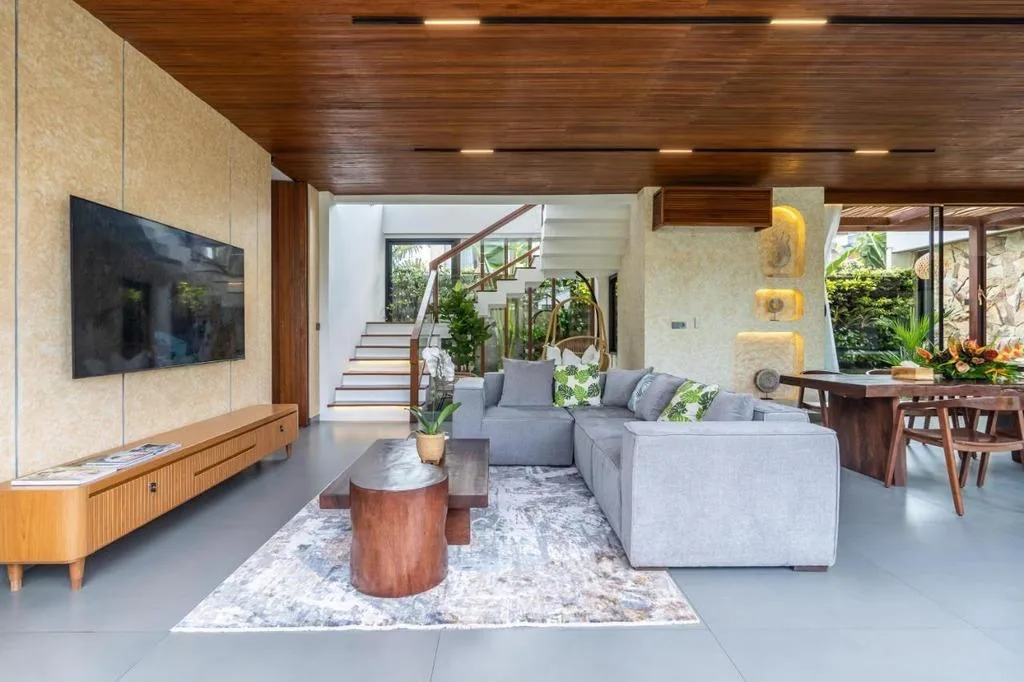 Modern 4 Bedroom Freehold Villa for Sale in Berawa Canggu Near Wellness and Yoga Hubs