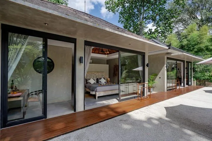 Monthly 3 Bedroom Tropical Jungle View Villa for Rent in Cepaka Bali