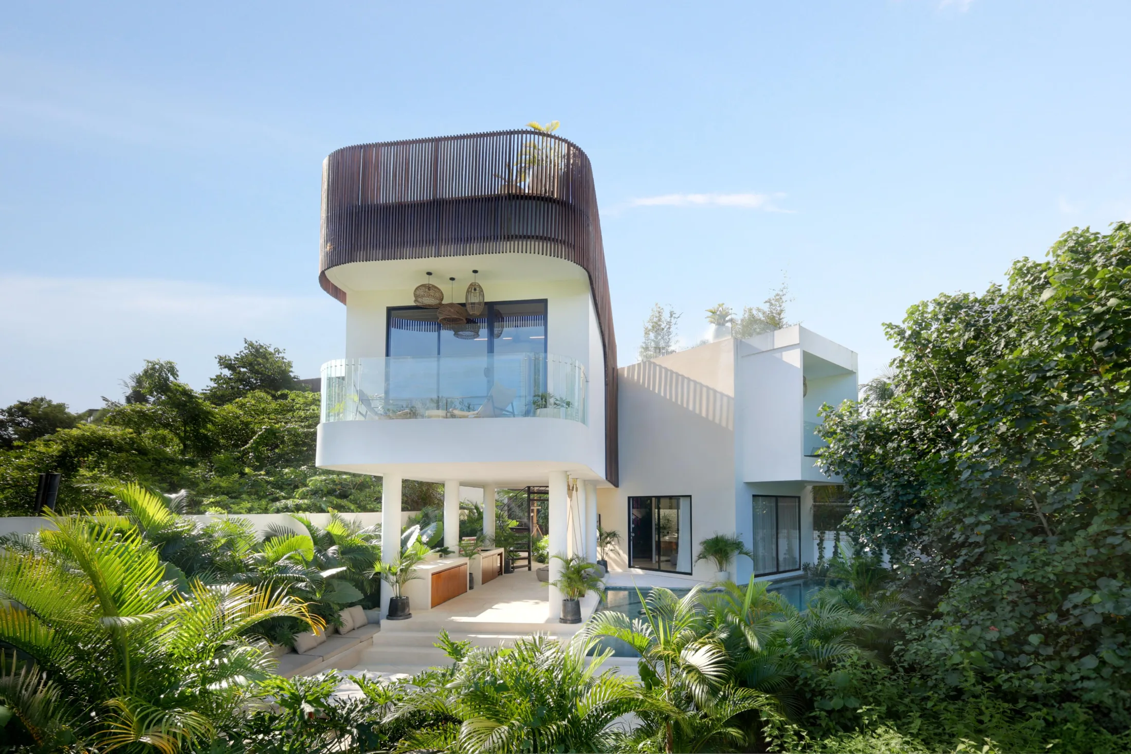 Pererenan 5-Bedroom Luxury Villa: Beachside Living Built for Wellness