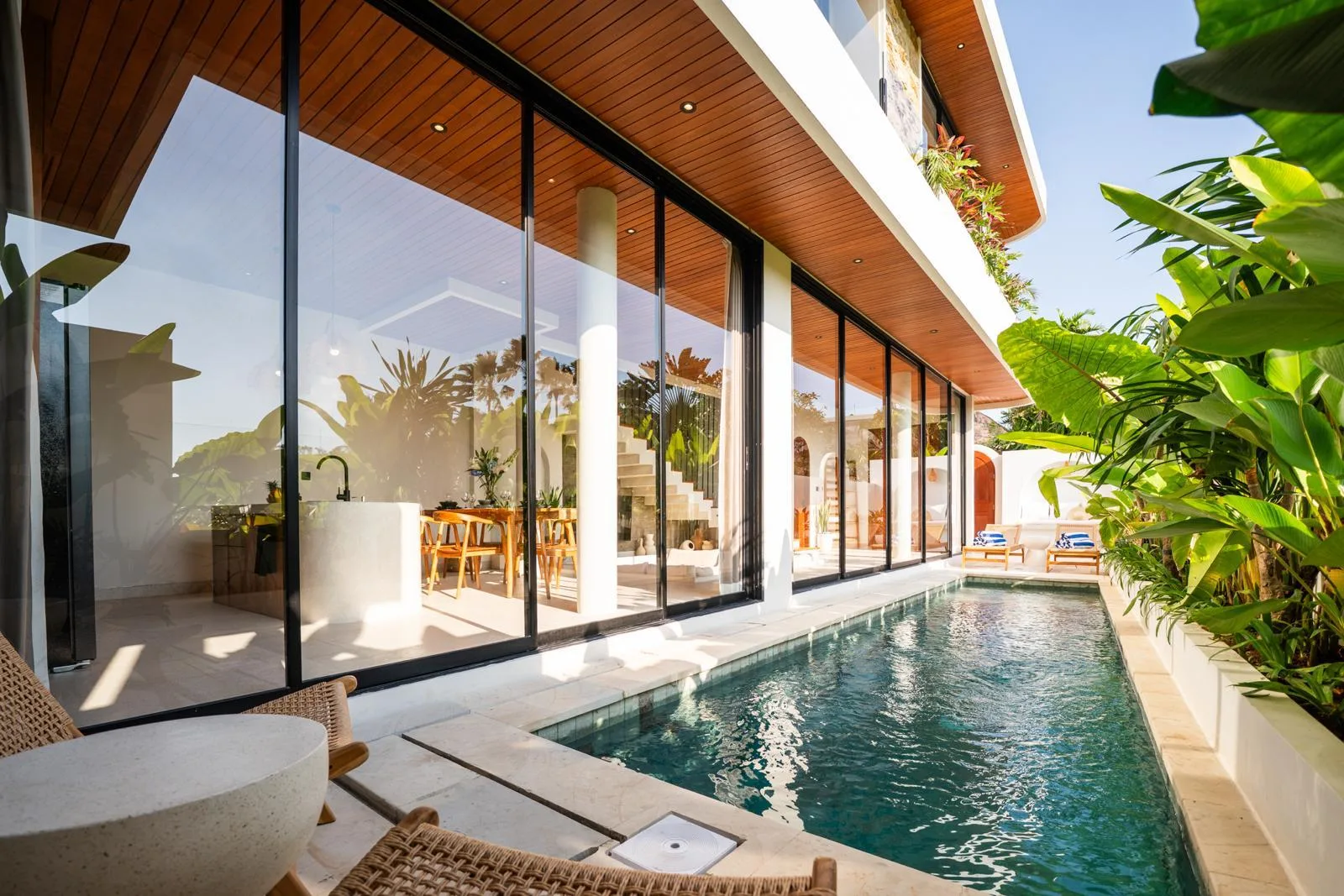 Luxury 3 Bedroom Beachside Rental Villa in Berawa Bali