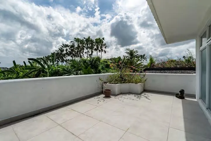 Freehold 4 Bedroom Villa in Seminyak