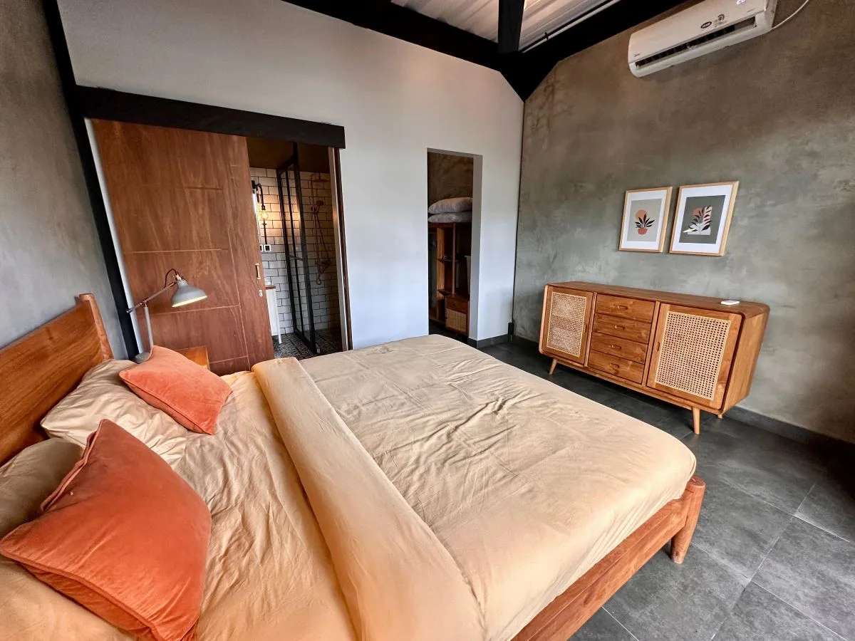 2 Bedroom Private Villa for Rent, Enjoy a Sunset at a Beach in Babakan Canggu