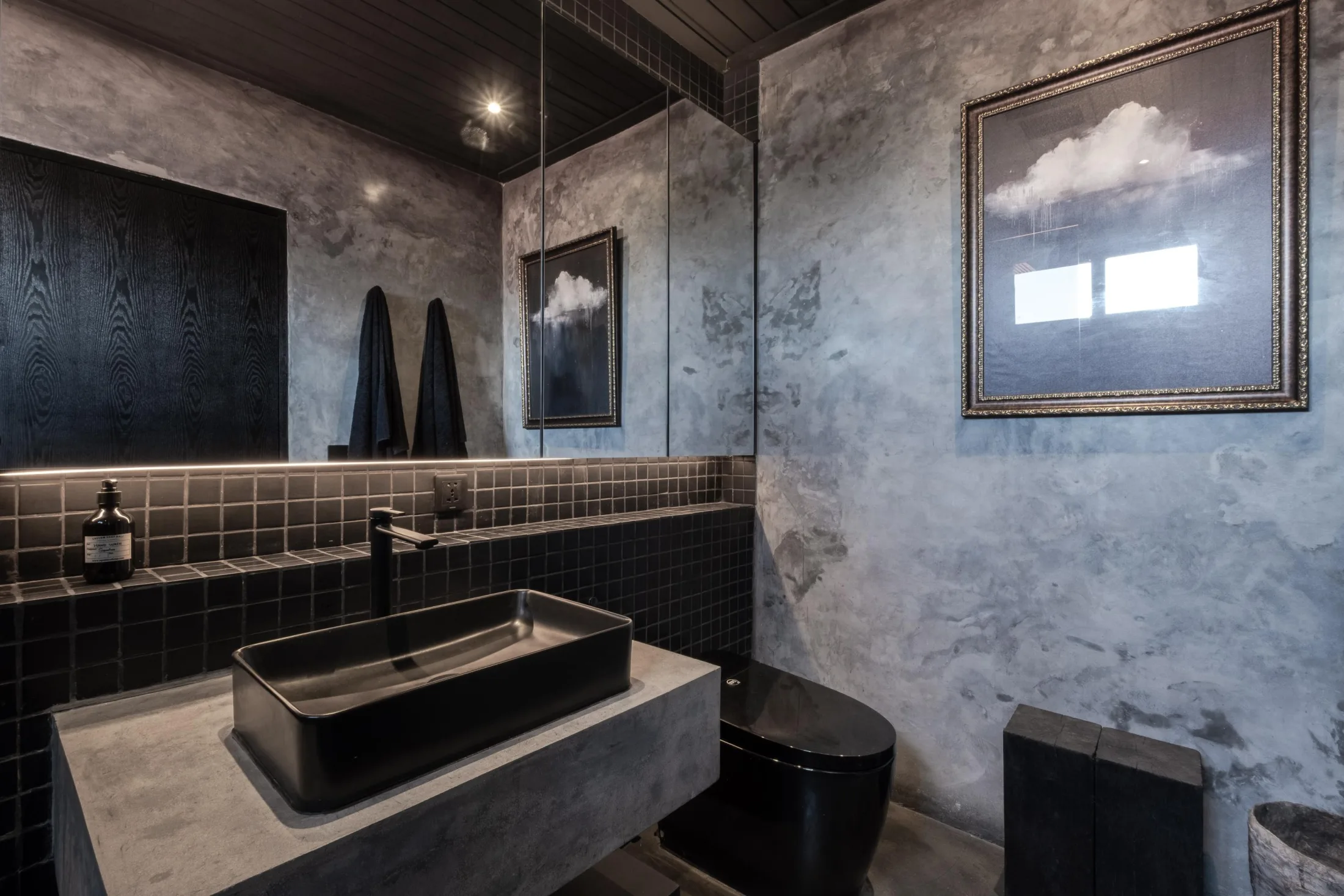 Luxury 4-Bedroom Leasehold Villa for Sale in Berawa, Bali