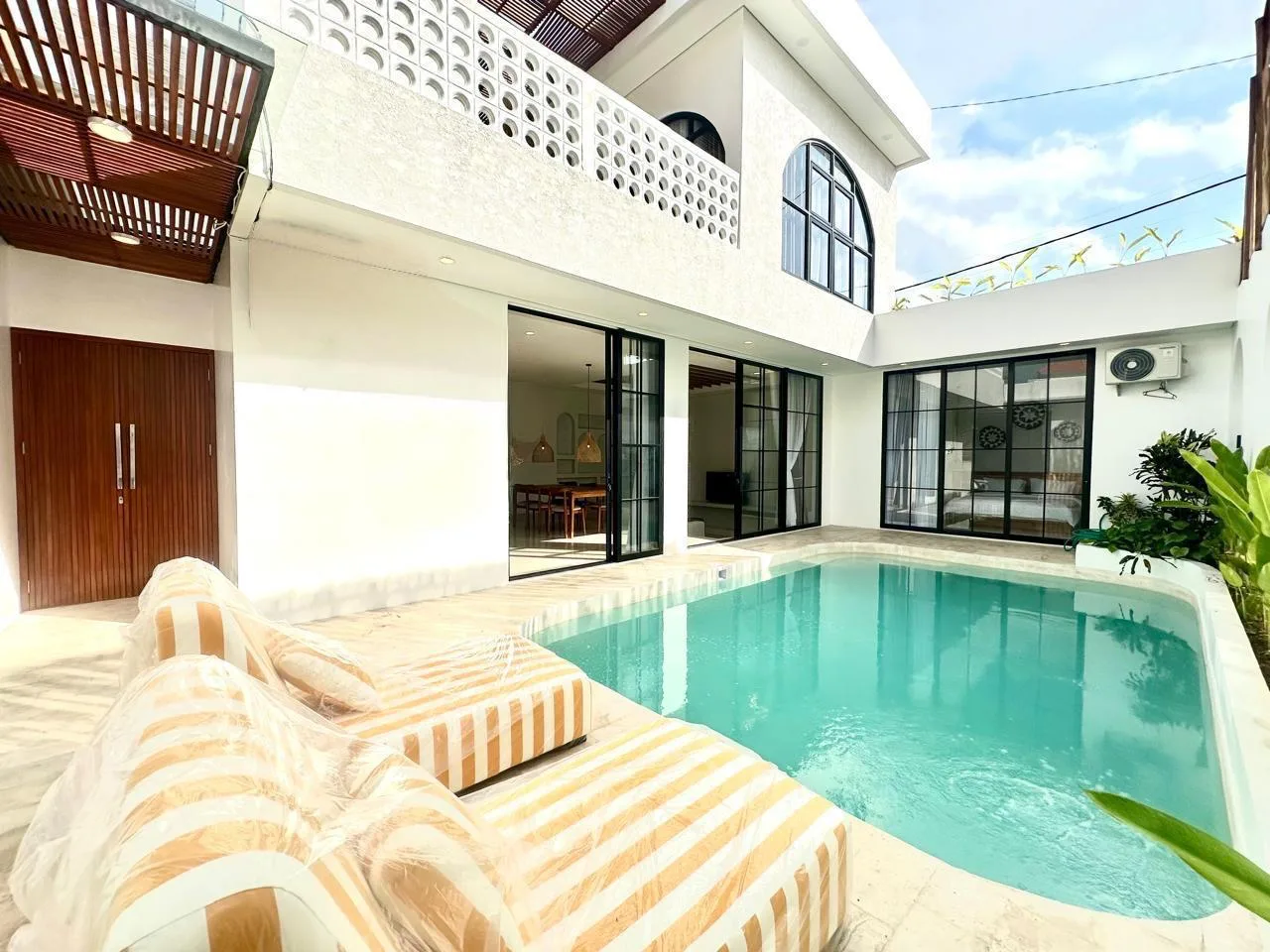 Monthly and Yearly Brand New 3 Bedroom Rental Villa in Canggu Bali
