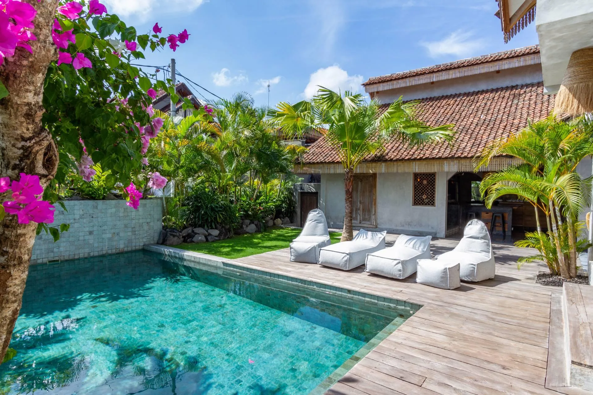 BERAWA | 2-BEDROOM TROPICAL VILLA | LEASEHOLD FOR SALE | PRIVATE POOL | REF ID: DR0443