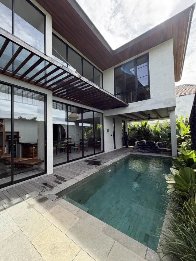 Freehold 3 Bedroom Modern Tropical Villa for Sale in Uluwatu Near Sunday Beach Club