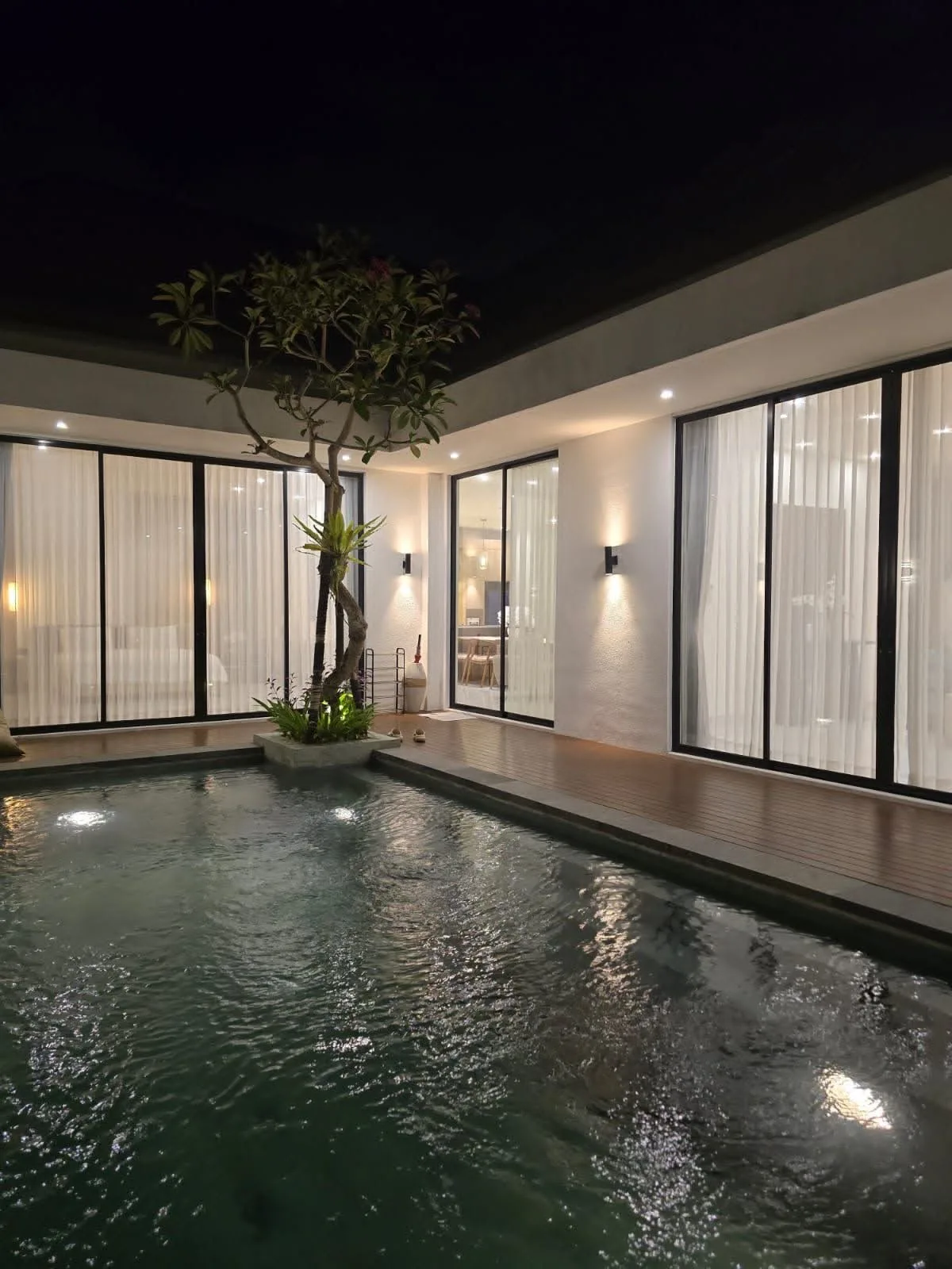 Leasehold 3 Bedroom Investment Villa for Sale in Seminyak Bali