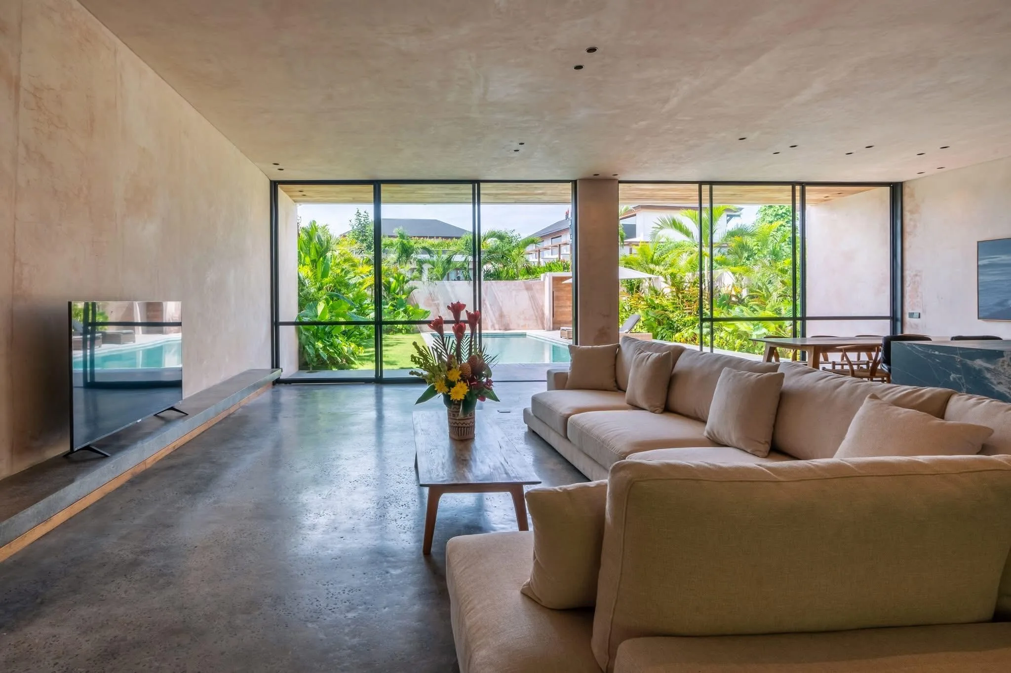 Monthly Luxury 4 Bedroom Rental Villa in Tumbak Bayuh Pererenan