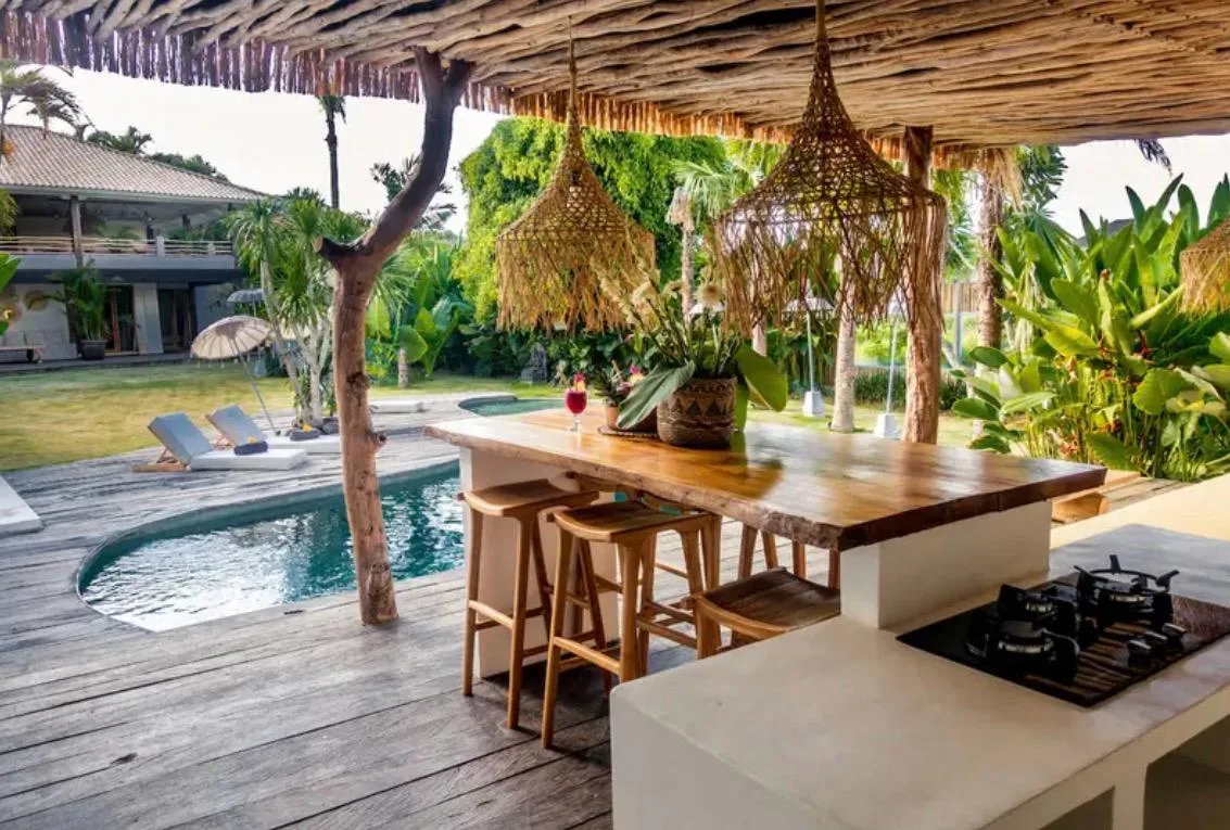 Leasehold 4 Bedroom Hacienda Style Villa for Sale in Umalas Bali