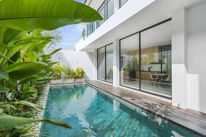 Monthly Luxury 3 Bedroom Rental Villa in Umalas Bumbak