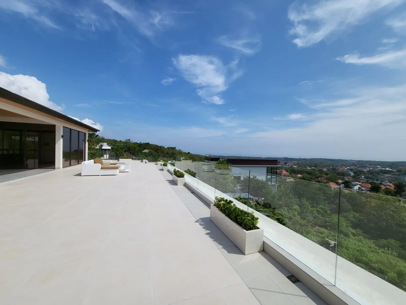4 Bedroom Luxury Freehold Villa with Rooftop Views in Jimbaran Bali