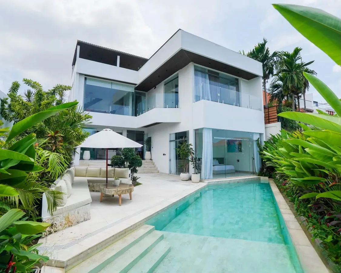 Freehold 5 Bedroom Brand New Luxury Villa for Sale in Kerobokan Bali