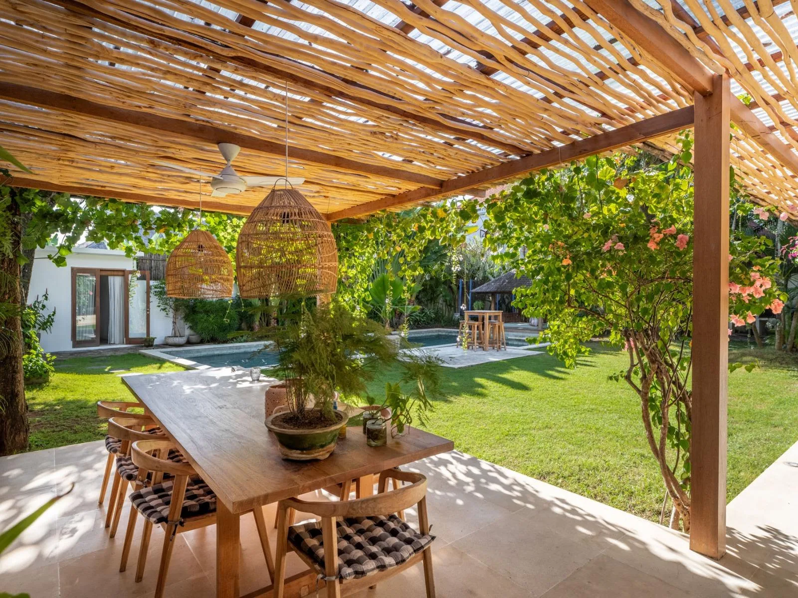 Leasehold 5 Bedroom Family Villa for Sale in Umalas Bali