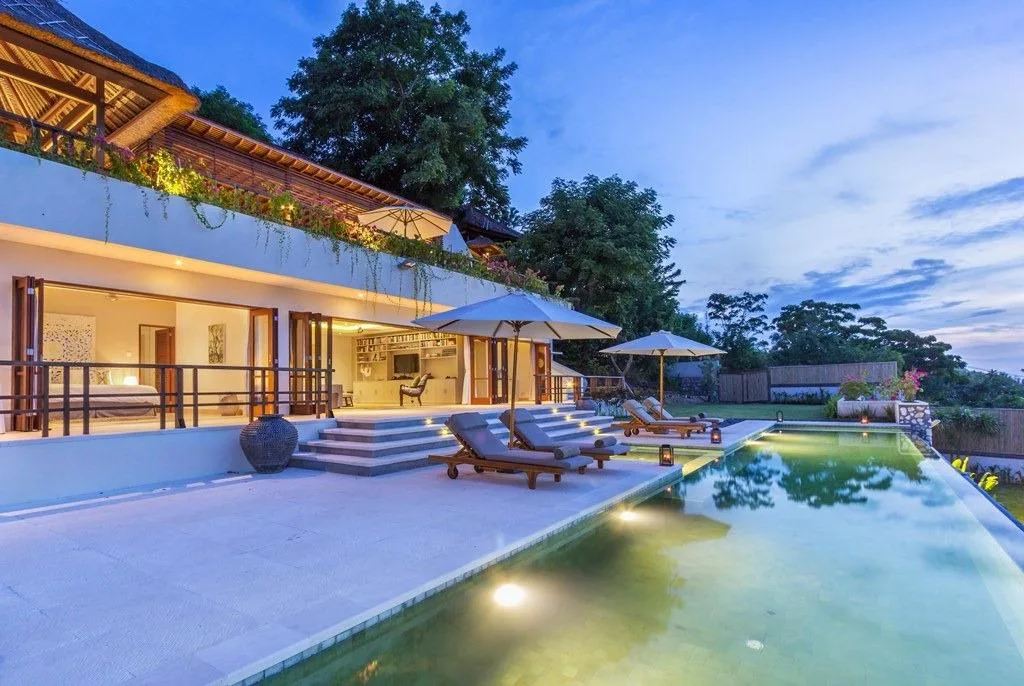 LABUAN SAIT ULUWATU | 6-BEDROOM LUXURY VILLA FOR SALE | FREEHOLD REF ID: DR0450
