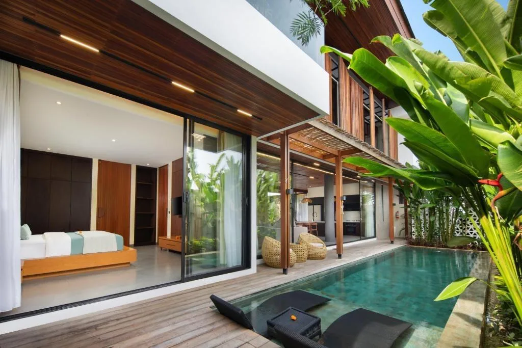 Modern 4 Bedroom Freehold Villa for Sale in Berawa Canggu Near Wellness and Yoga Hubs