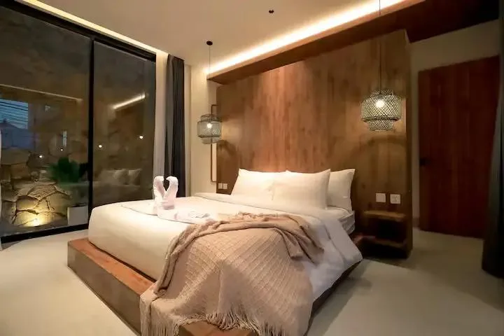 Premium 4 Bedroom Leasehold Villa Near Seminyak Beach