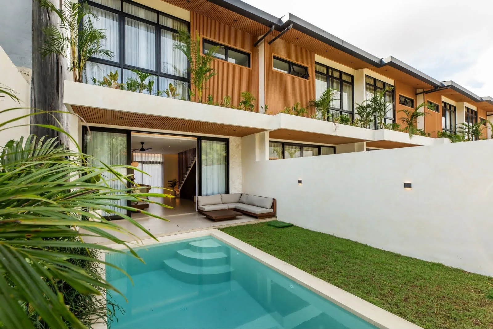 Monthly 2 Bedroom Modern Tropical Rental Villa in Padonan Canggu