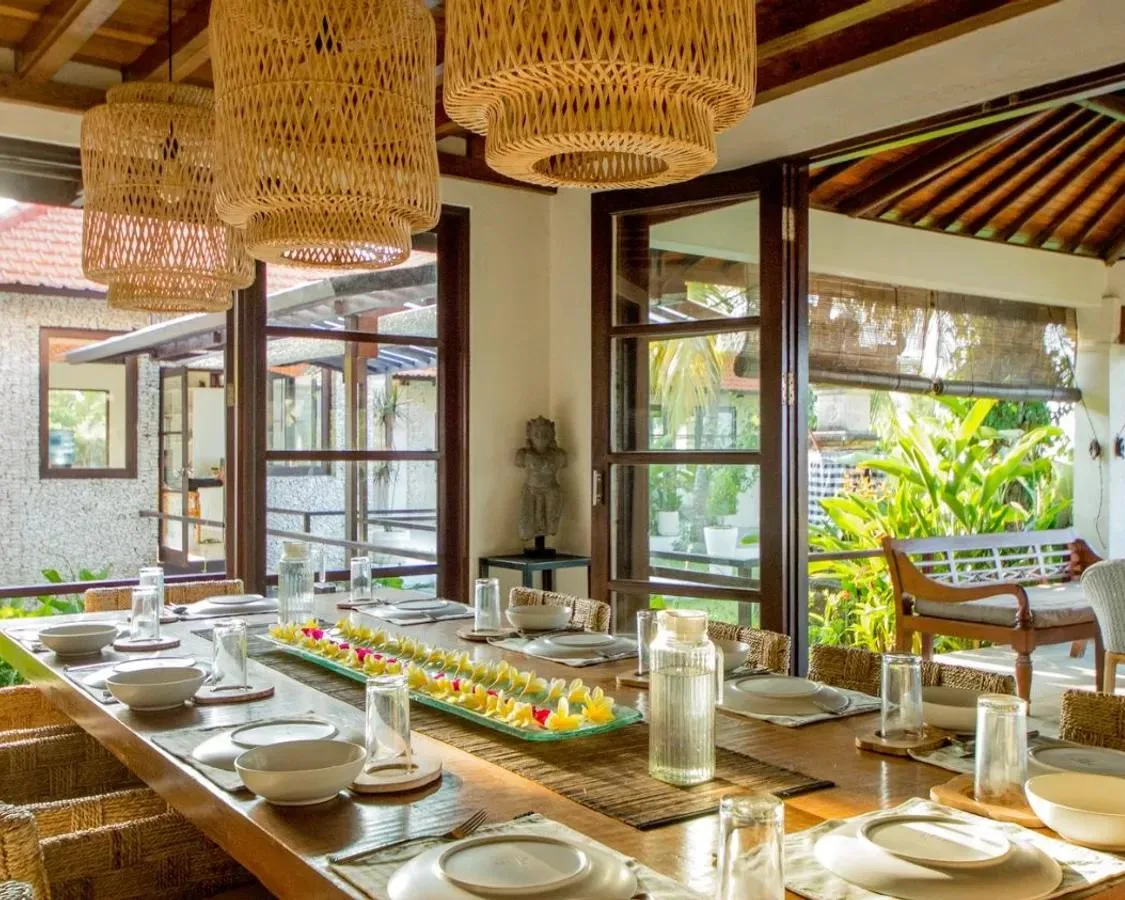 Freehold 5 Bedroom Luxury Ocean View Villa for Sale in Pecatu Uluwatu