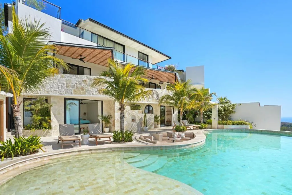 ULUWATU | 3+2-BEDROOM LUXURY OCEANVIEW VILLA | FREEHOLD | REF ID: DR0445