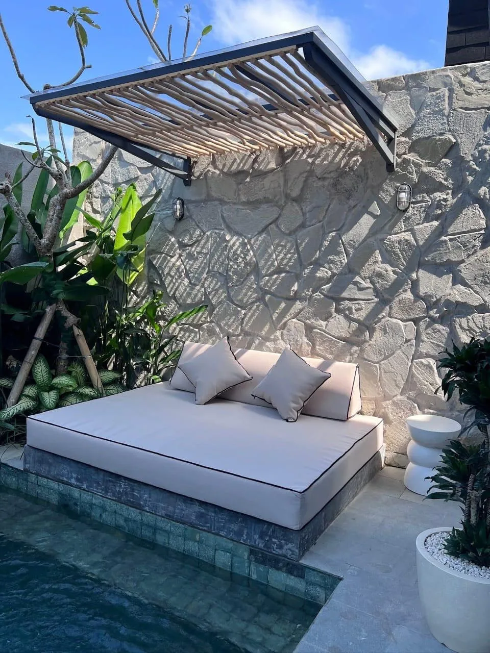Monthly 2 Bedroom Modern Rental Villa with Jacuzzi in Seseh Bali