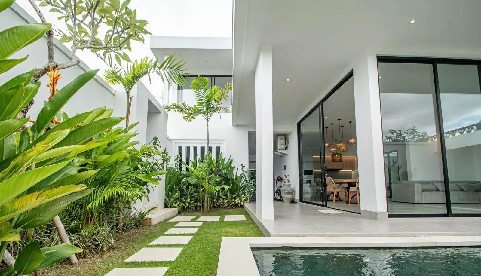 Freehold 3 Bedroom Villa for Sale with Rice Field Views in Seminyak