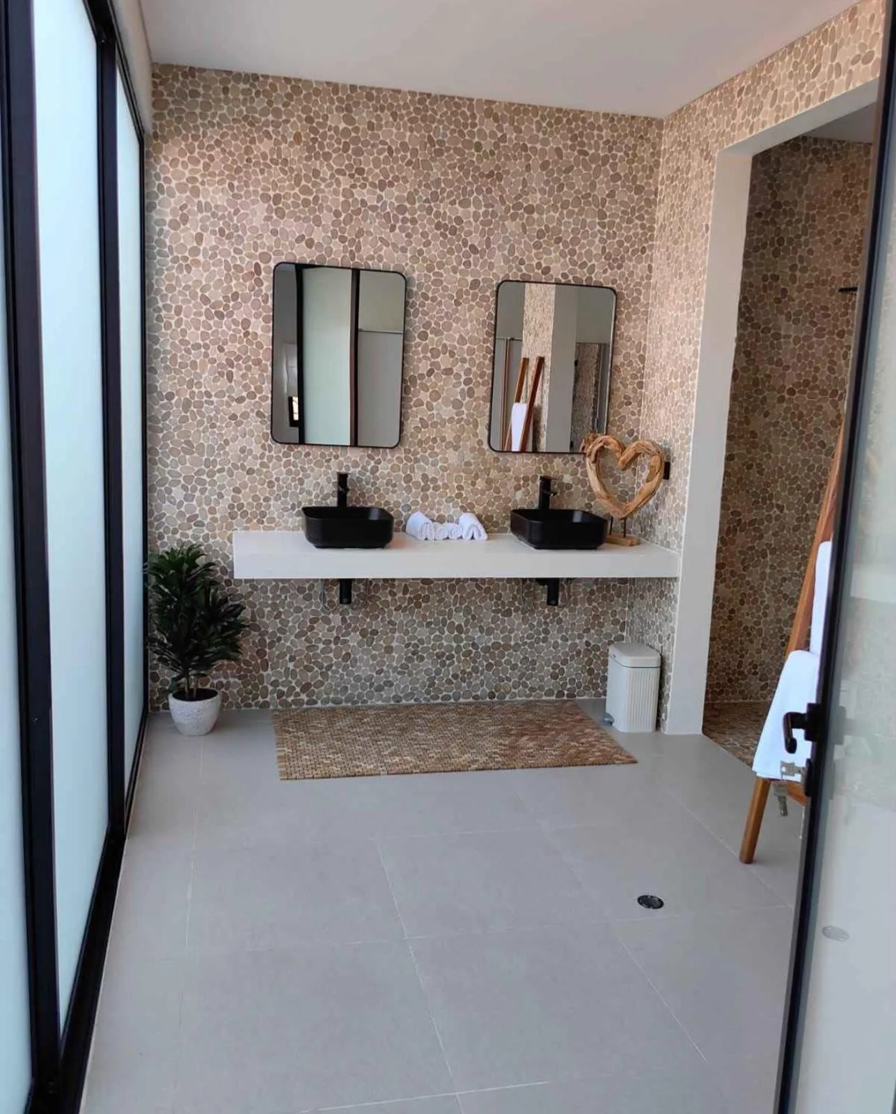 SANUR | LUXURY 3 BEDROOM VILLA