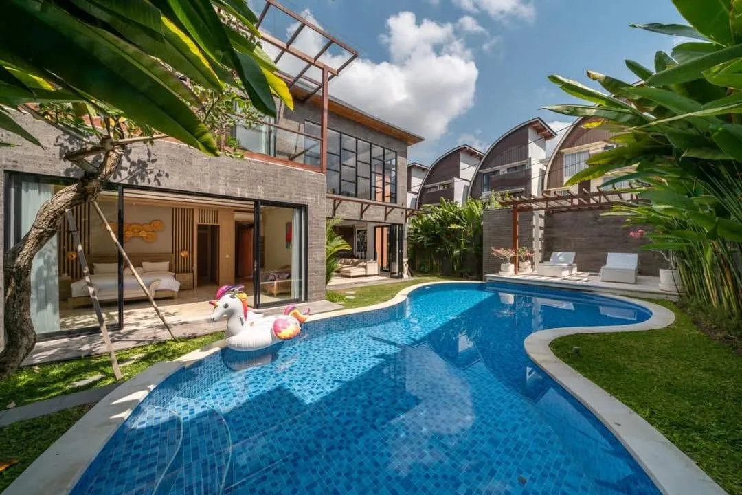 Luxury 4 Bedroom Villa for Sale and Rent in Semer Kerobokan Find Joy in the Sunset