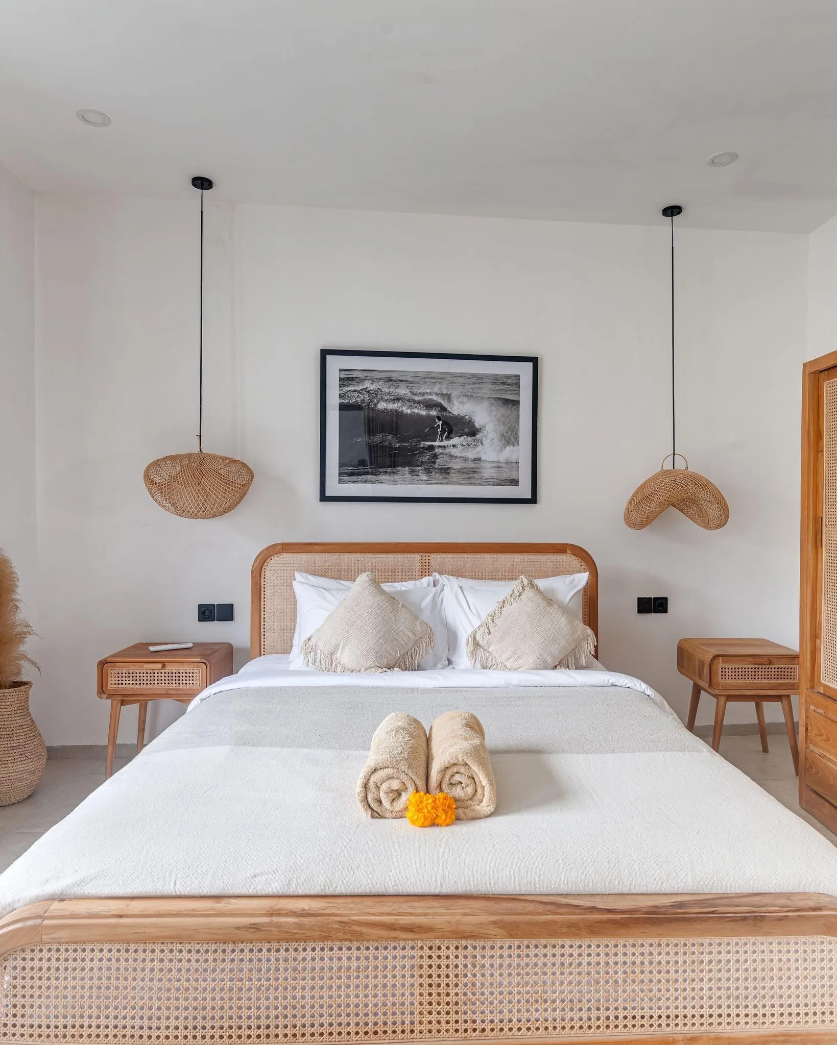 Exquisite 2-Bedroom Private Pool Villa with Rooftop Terrace At Tumbak Bayuh
