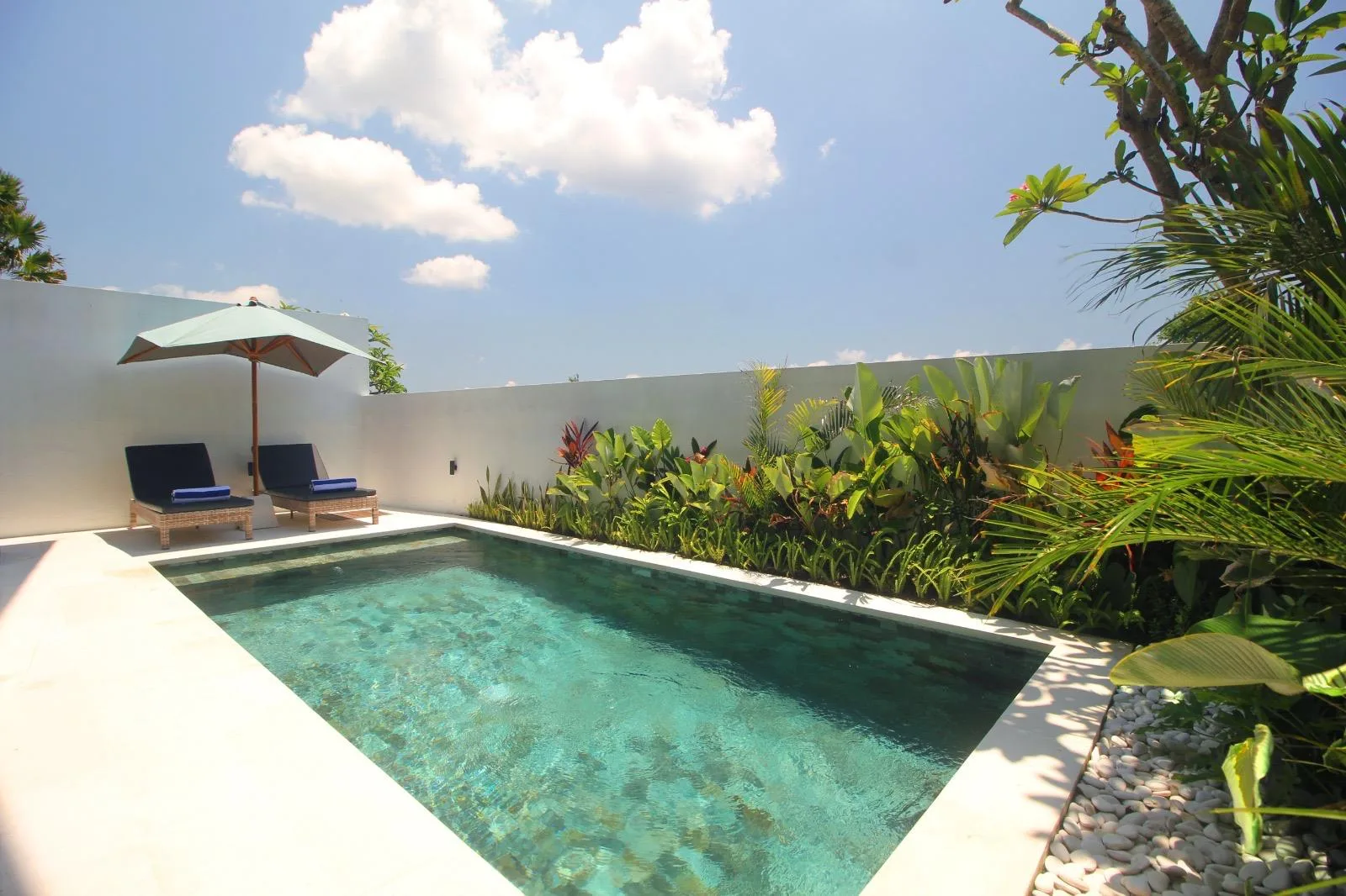 Coastal Equanimity With Cozy 1-Bedroom Private Villa in Peaceful Seseh