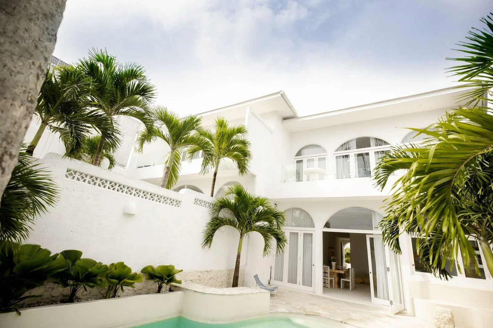 3 Bedroom Luxury Villa for Rent in Seseh Munggu with Rice Field Views