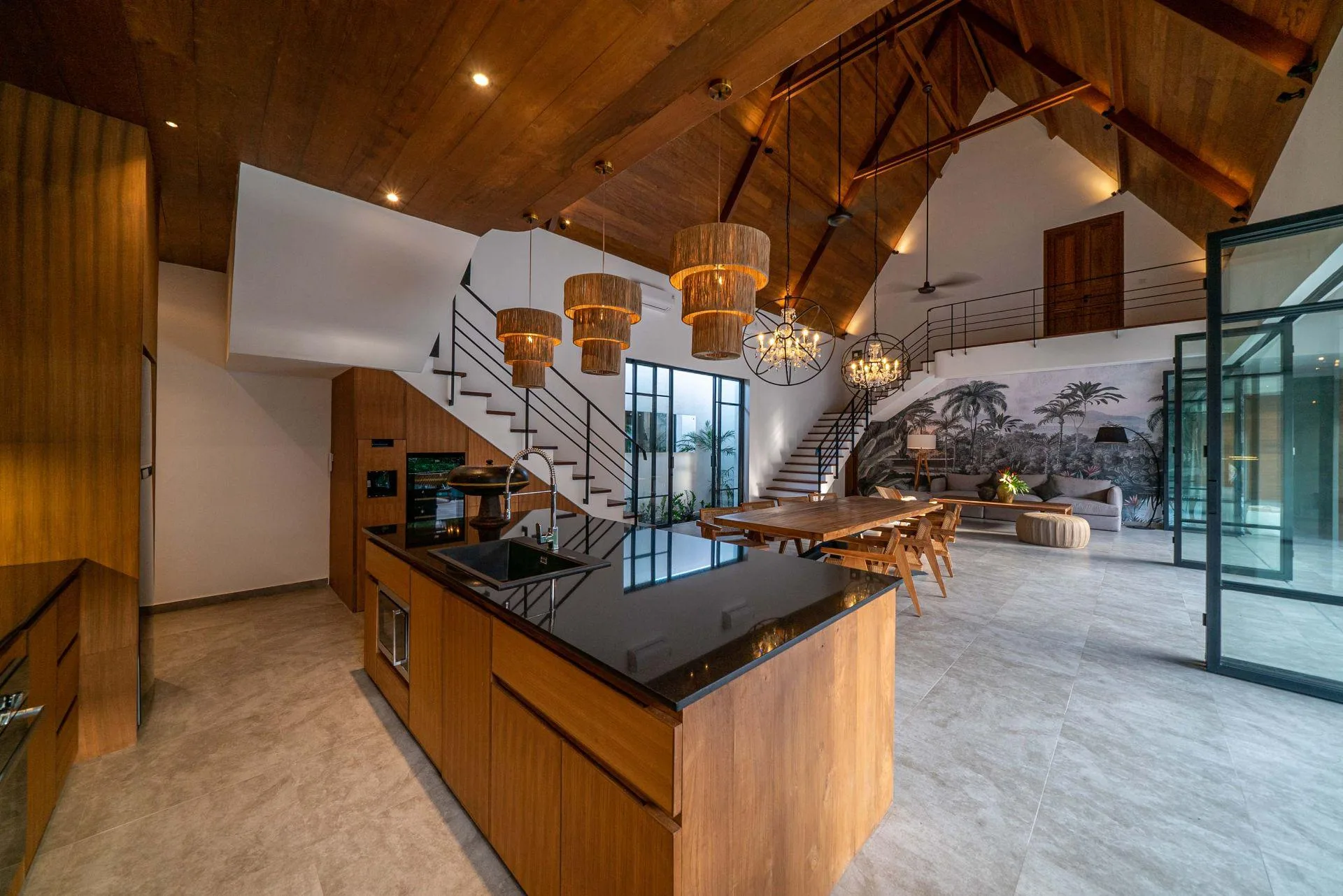 Leasehold 4 Bedroom Luxury Villa in Pererenan