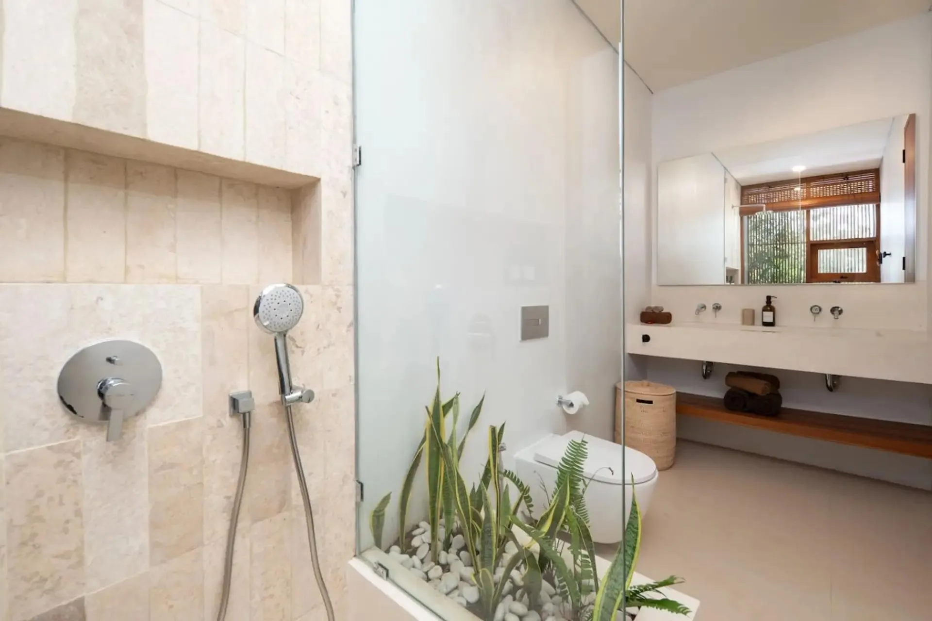 ULUWATU | 2-BEDROOM VILLA | MONTHLY RENTAL | PRIVATE POOL & GARDEN | REF ID: DR0249