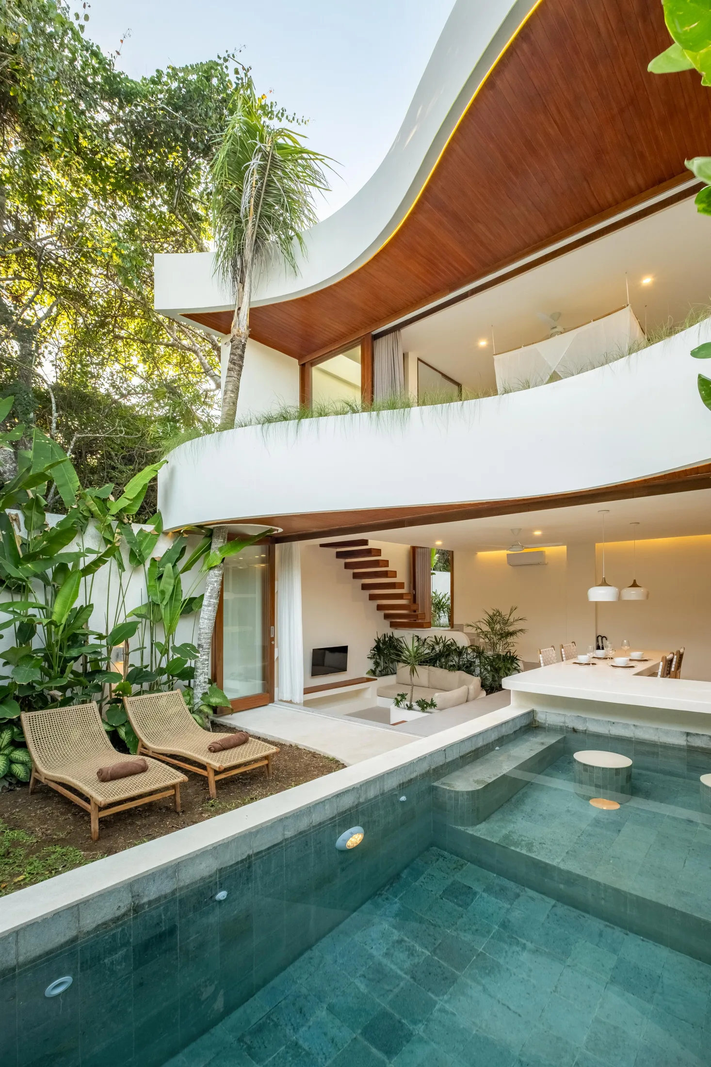 ULUWATU 2 BEDROOM OCEAN VIEW LEASEHOLD