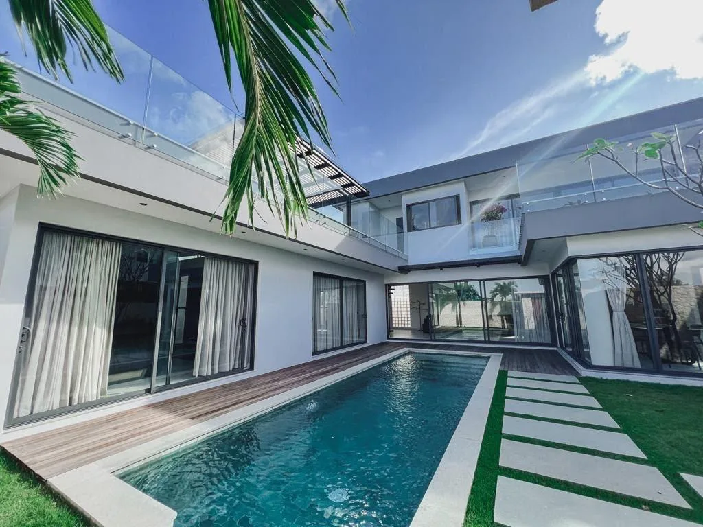 Freehold Luxury 3 Bedroom Villa Ungasan